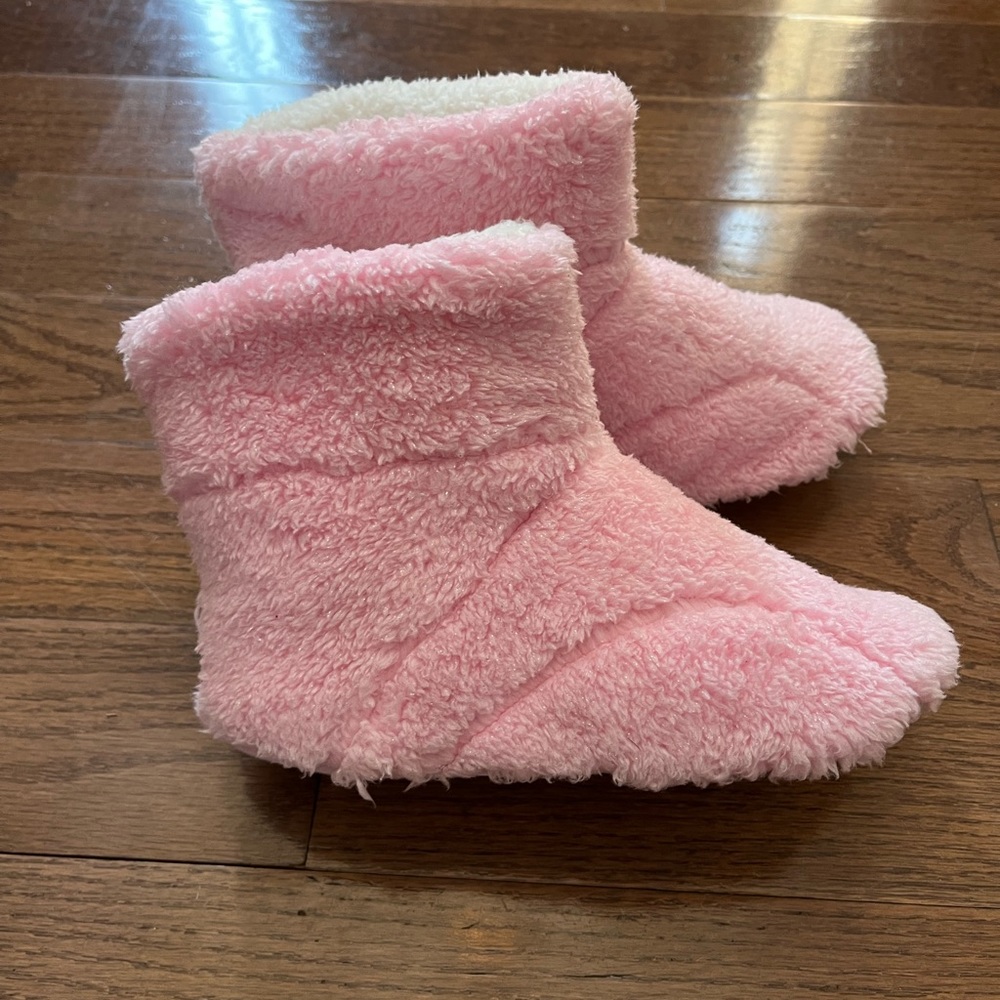 Gymboree slippers